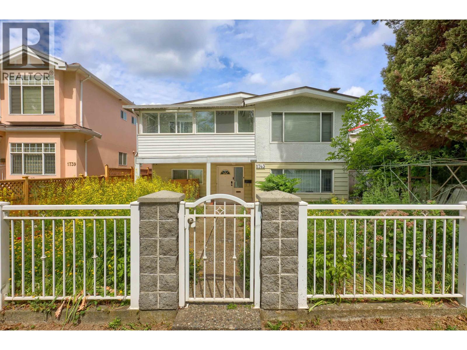 1743 E 49TH AVENUE|Vancouver, British Columbia V5P1T1