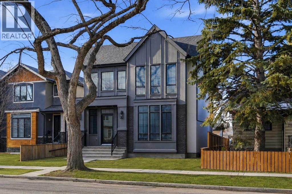 House for Sale in 218 19 Avenue NW|Calgary, Alberta T2M0Y2
