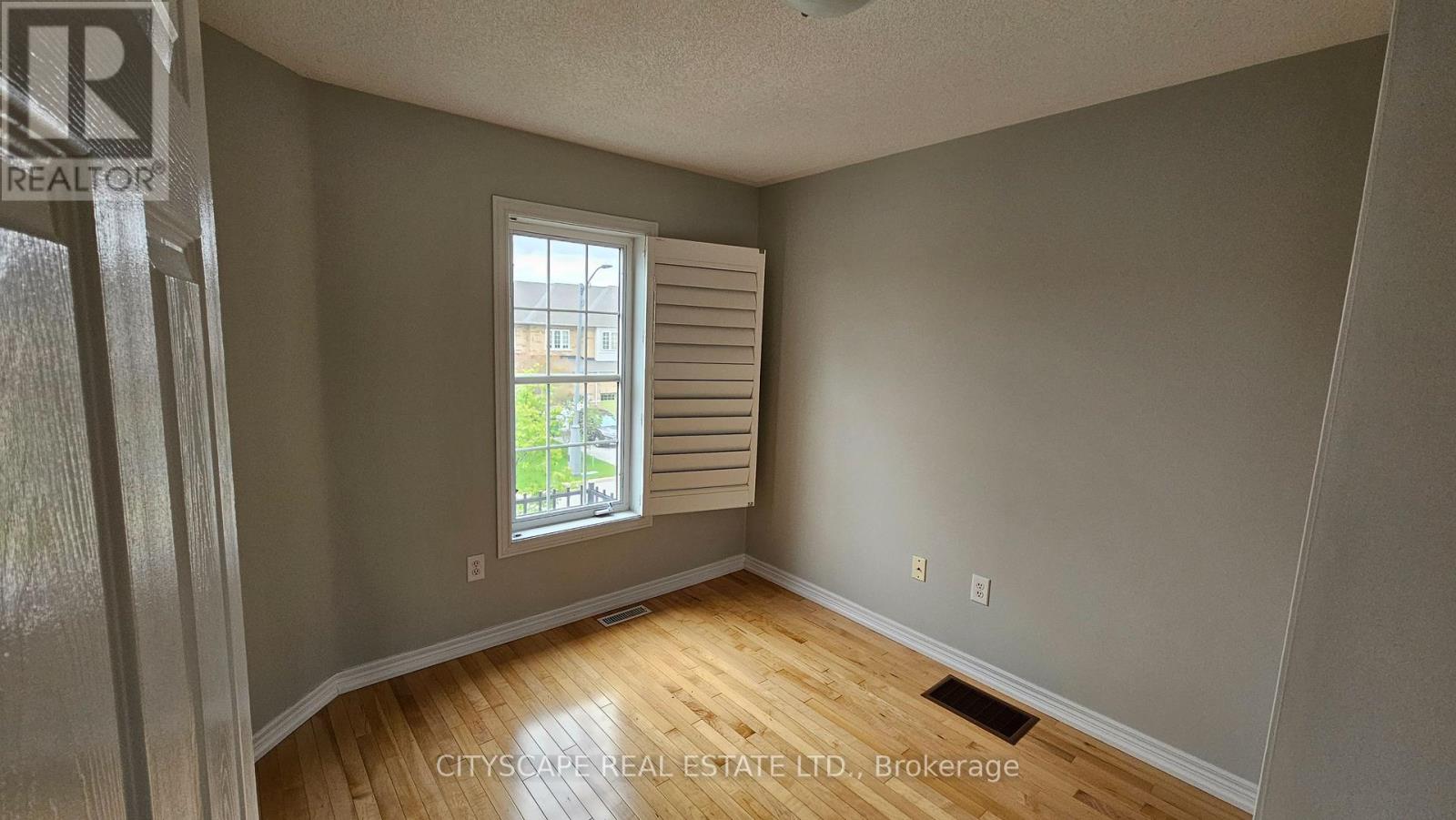 Row / Townhouse for Sale in 3740 NIGHTSTAR DRIVE|Mississauga (Churchill Meadows), Ontario L5M7Z7 5