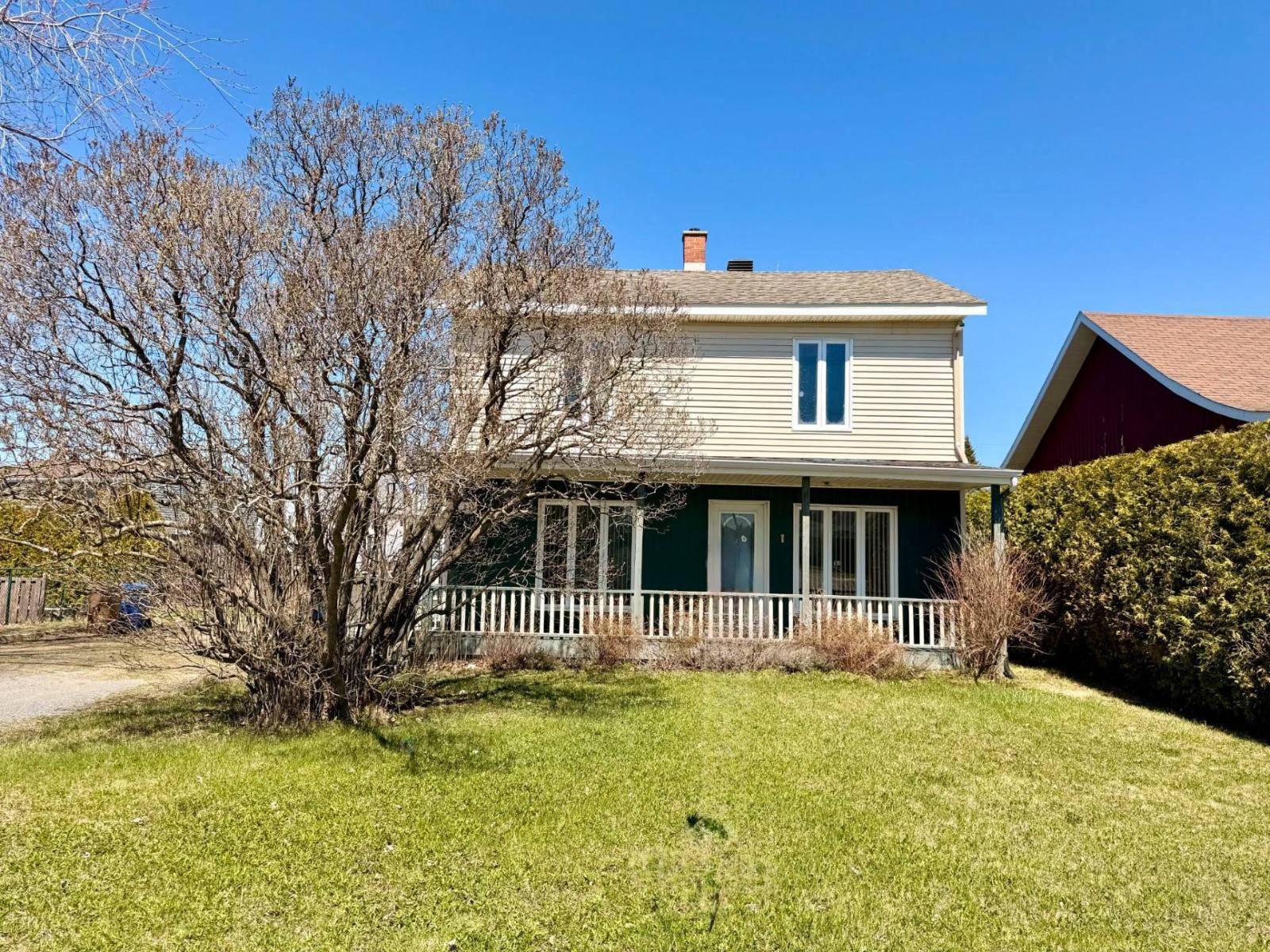 34 Rue des Pins, Matane, Quebec G4W1T1