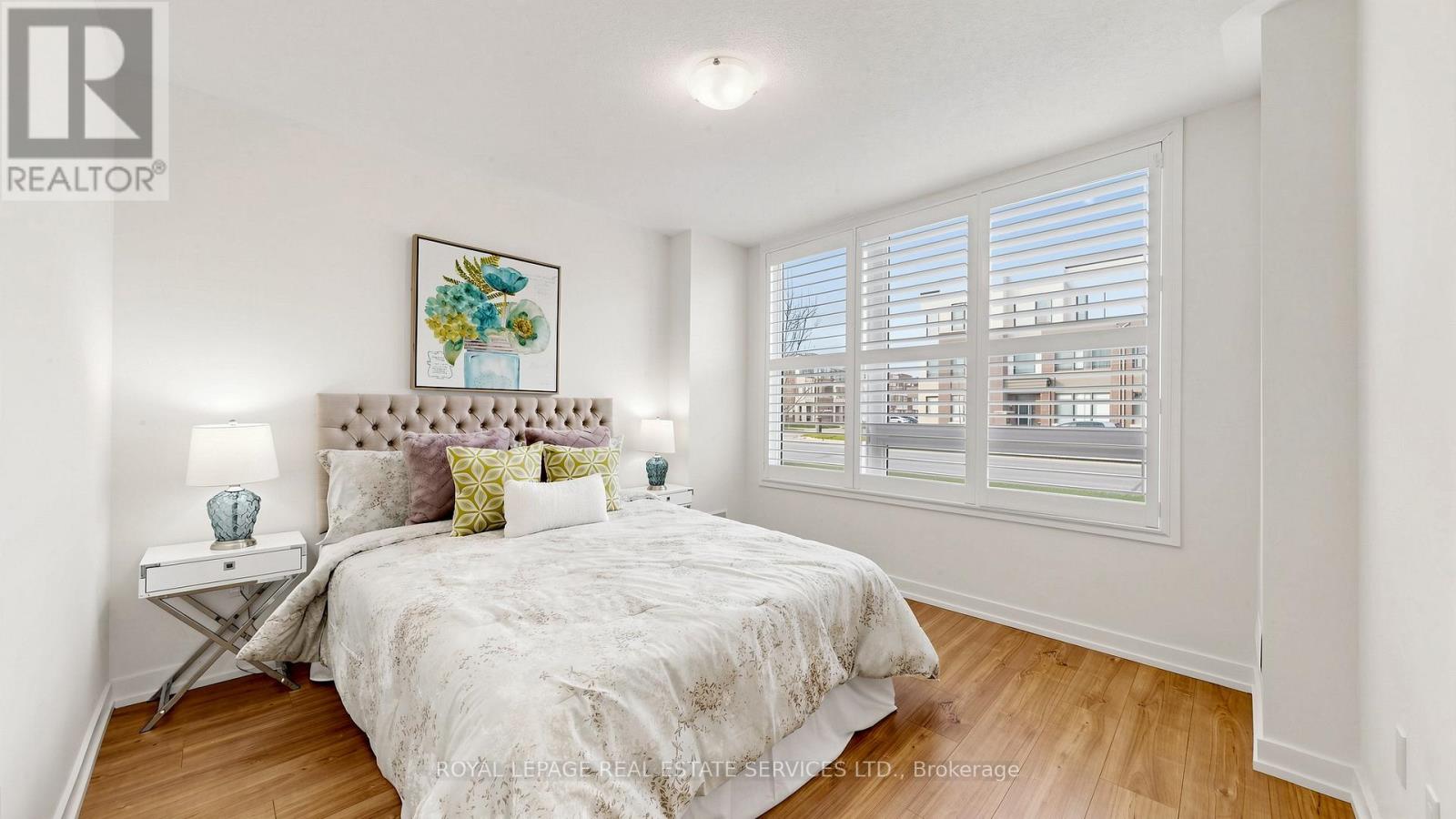 Row / Townhouse for Sale in 3062 ERNEST APPELBE BOULEVARD|Oakville (GO Glenorchy), Ontario L6H0L9 5