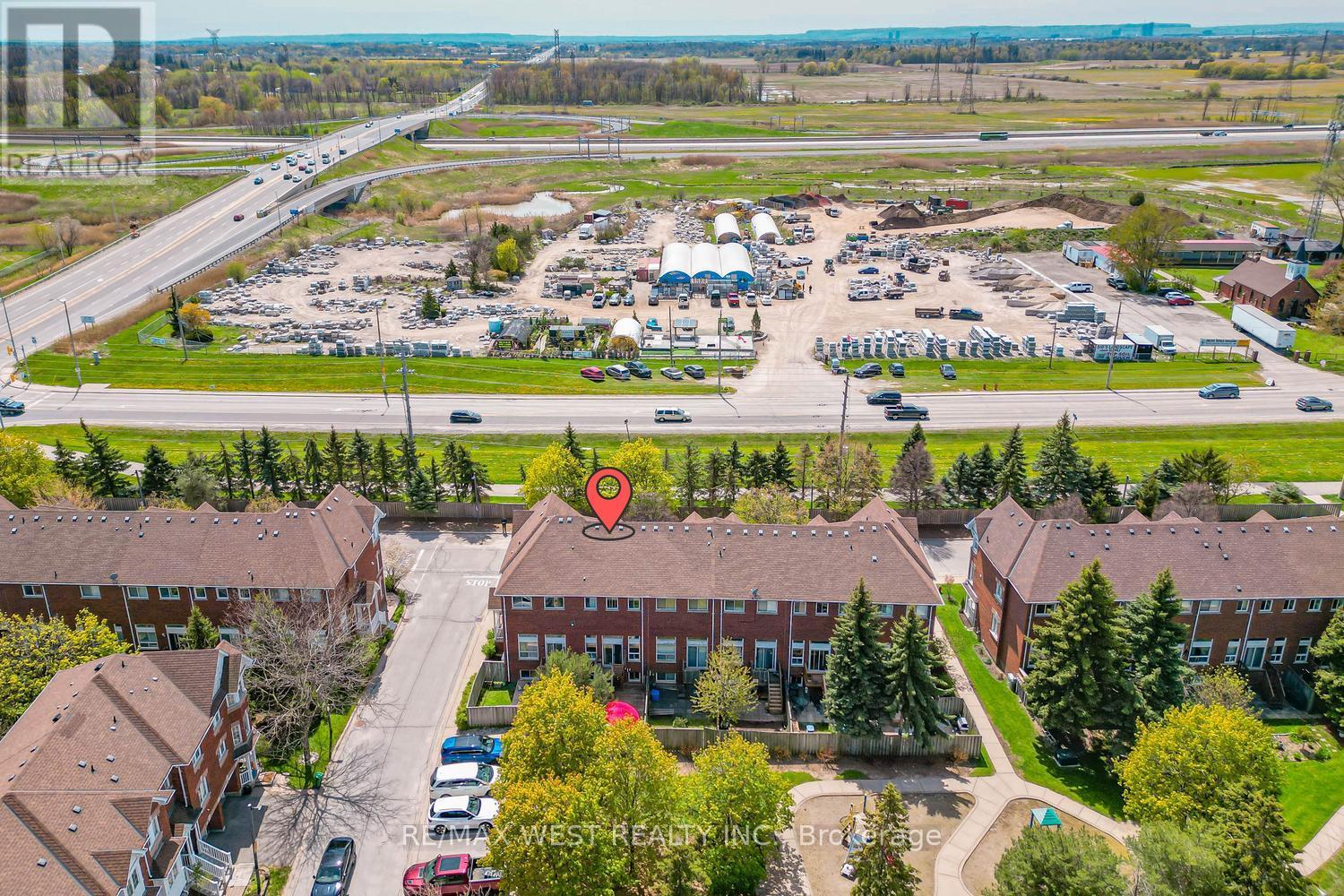Row / Townhouse for Sale in 22 - 6060 SNOWY OWL CRESCENT|Mississauga (Lisgar), Ontario L5N7K3 5