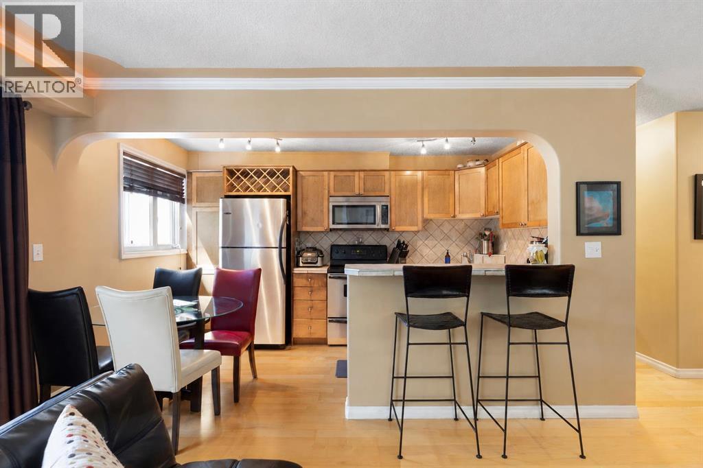 Apartment for Sale in 203, 823 5 Street NE|Calgary, Alberta T2E3W9 2