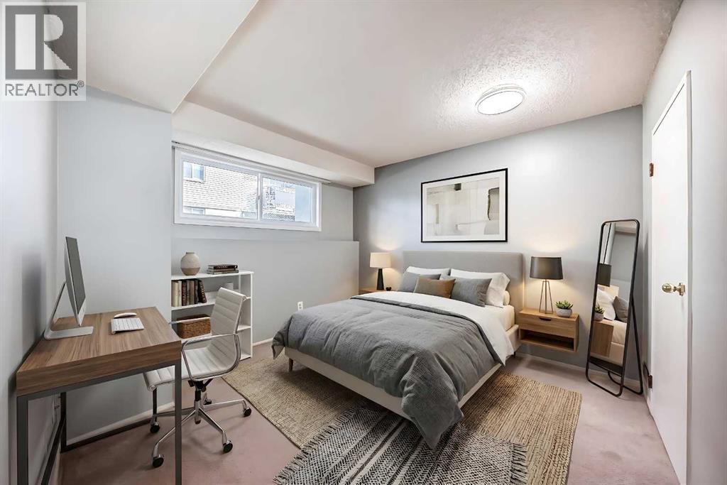 Row / Townhouse for Sale in 3, 4503 75 Street NW|Calgary, Alberta T3B2M7 5