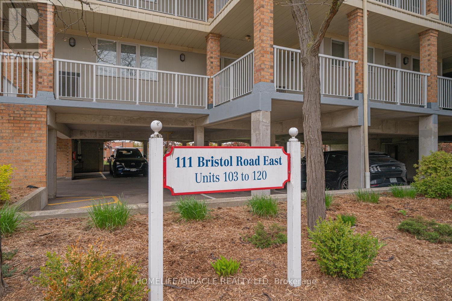 Row / Townhouse for Sale in 116 - 111 BRISTOL ROAD E|Mississauga (Hurontario), Ontario L4Z3P6 5