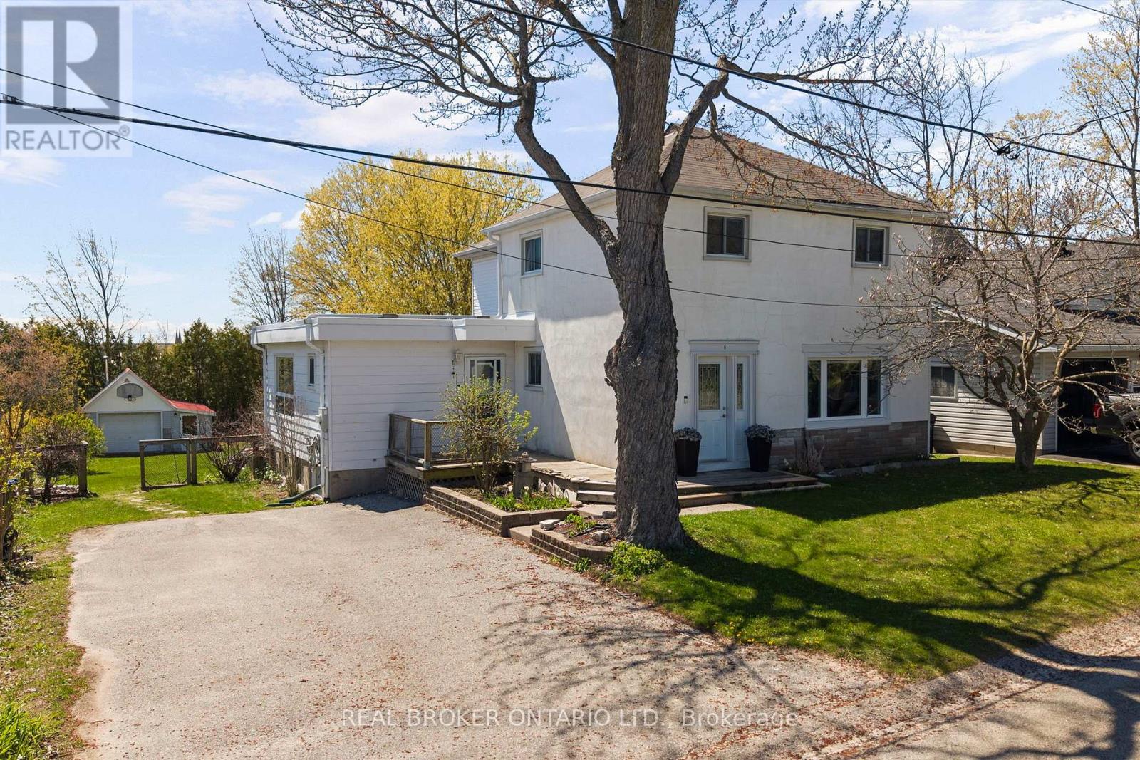 For sale: 6 LUCY STREET, Penetanguishene, Ontario L9M1K7