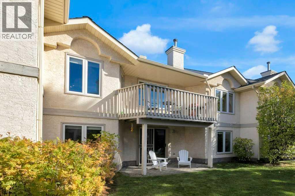 Row / Townhouse for Sale in 119 Edgepark Villas NW|Calgary, Alberta T3A3S2