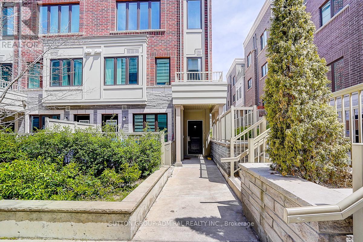 Row / Townhouse for Sale in 18 - 85 EASTWOOD PARK GARDENS|Toronto (Long Branch), Ontario M8W0B9 3