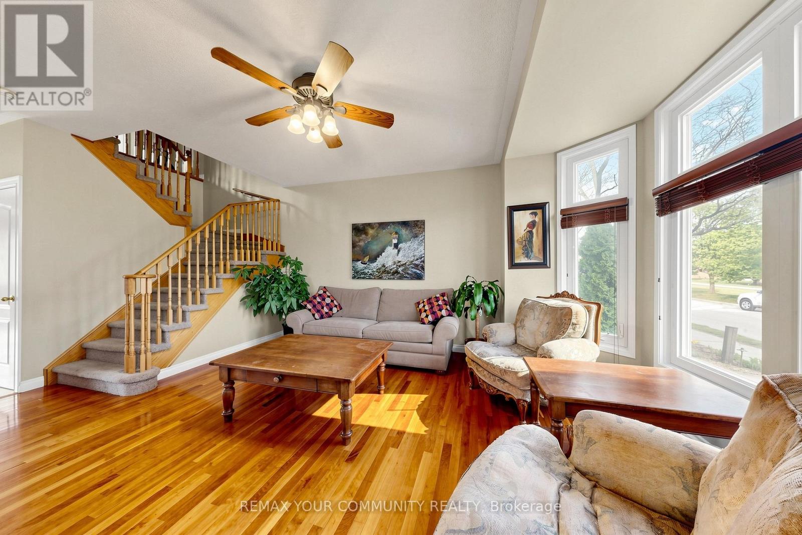 Row / Townhouse for Sale in 17 BRIDGEWATER ROAD|Oakville (RO River Oaks), Ontario L6H6G8 2