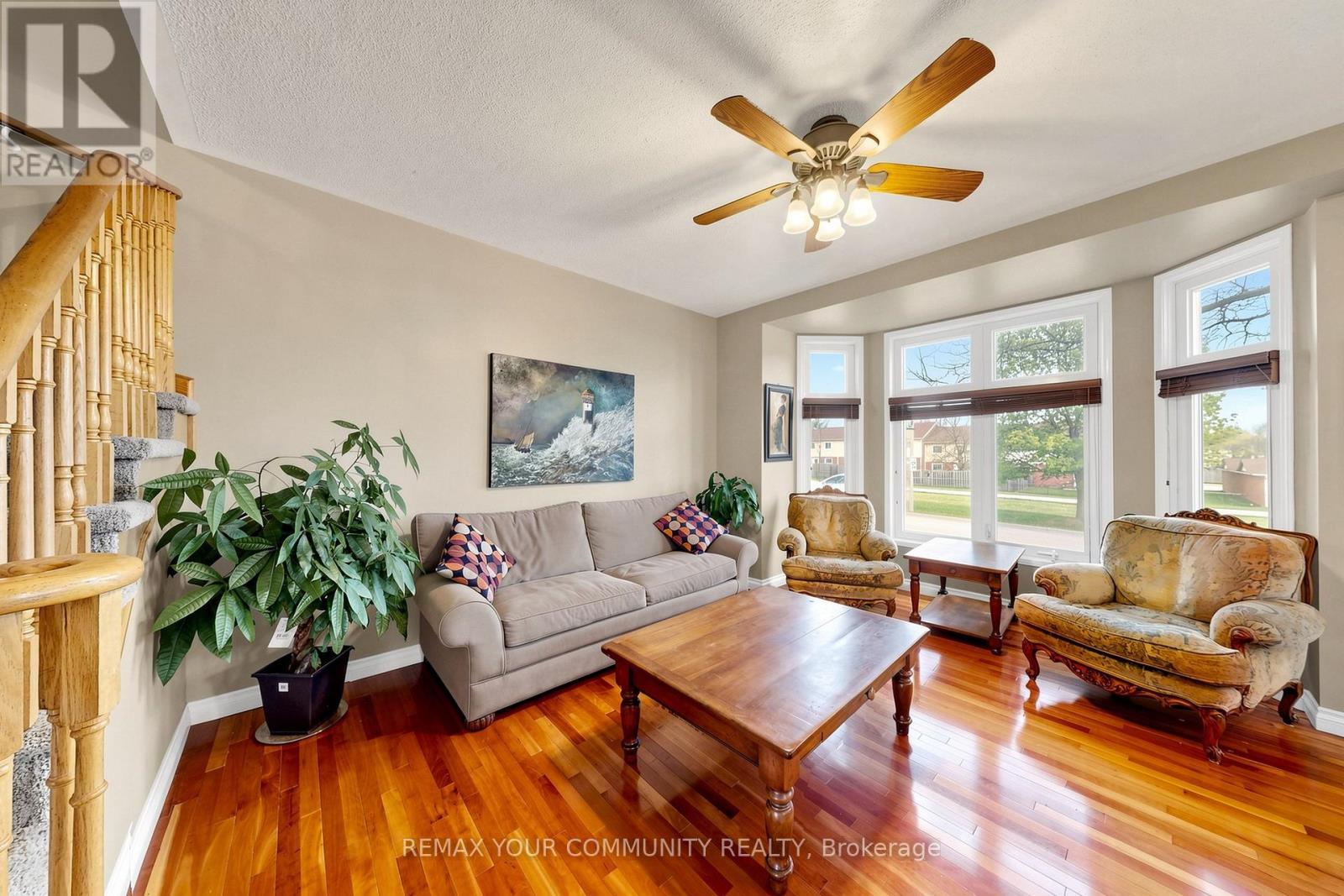 Row / Townhouse for Sale in 17 BRIDGEWATER ROAD|Oakville (RO River Oaks), Ontario L6H6G8 3