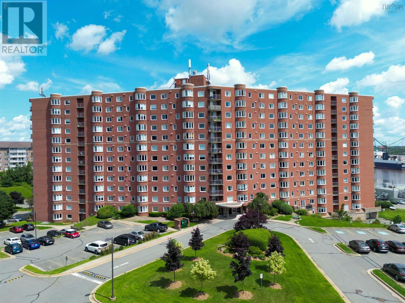 1014 45 Vimy Avenue, Halifax, Nova Scotia B3M4C5