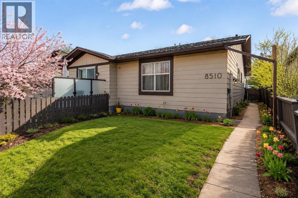 Duplex for Sale in 8510 Centre Street NE|Calgary, Alberta T3K1K7