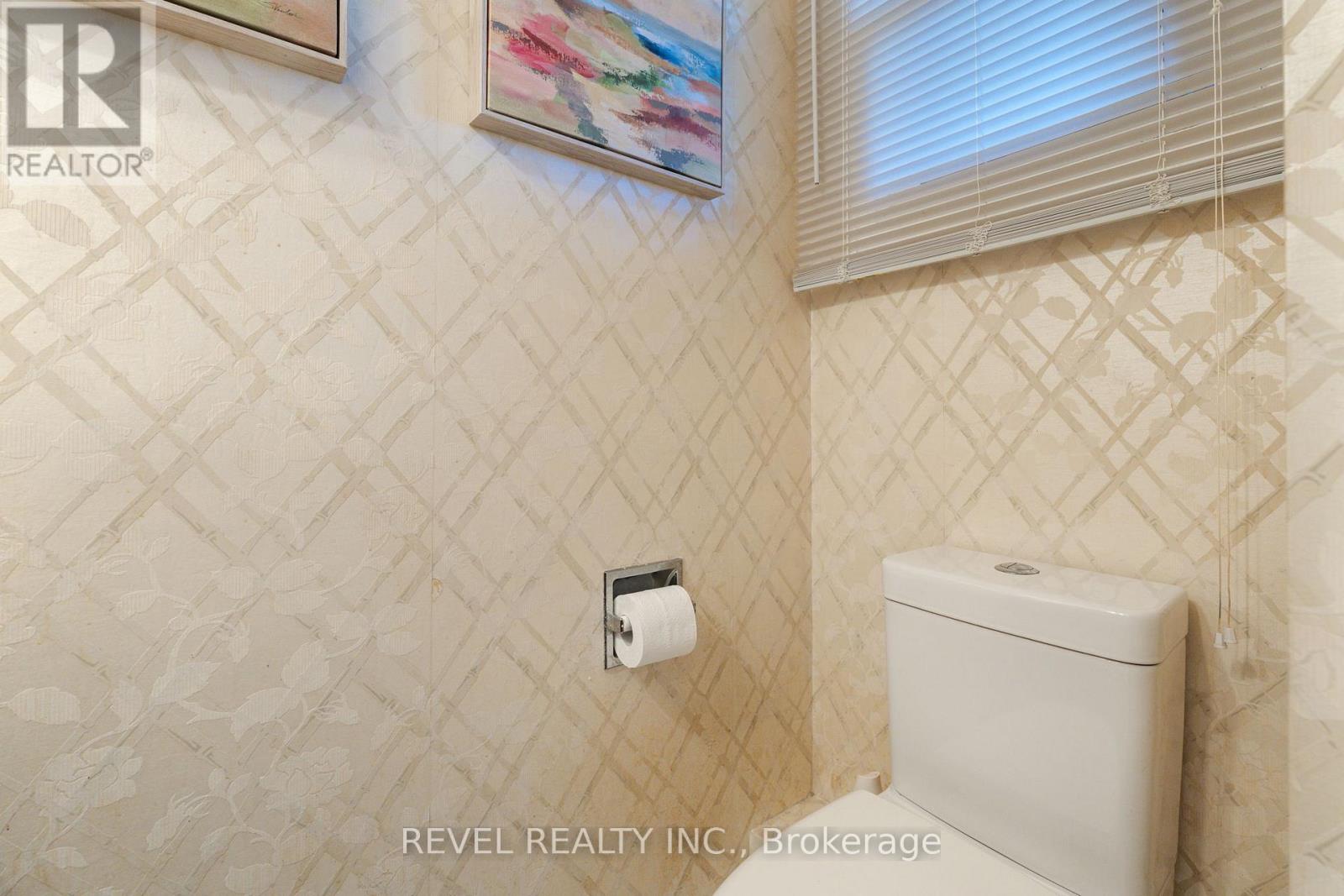 Row / Townhouse for Sale in 57 - 3360 COUNCIL RING ROAD|Mississauga (Erin Mills), Ontario L5L2E4 5