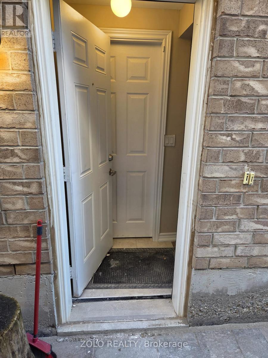For rent: BASEMENT - 61 INTERLUDE DRIVE, Brampton (Credit Valley