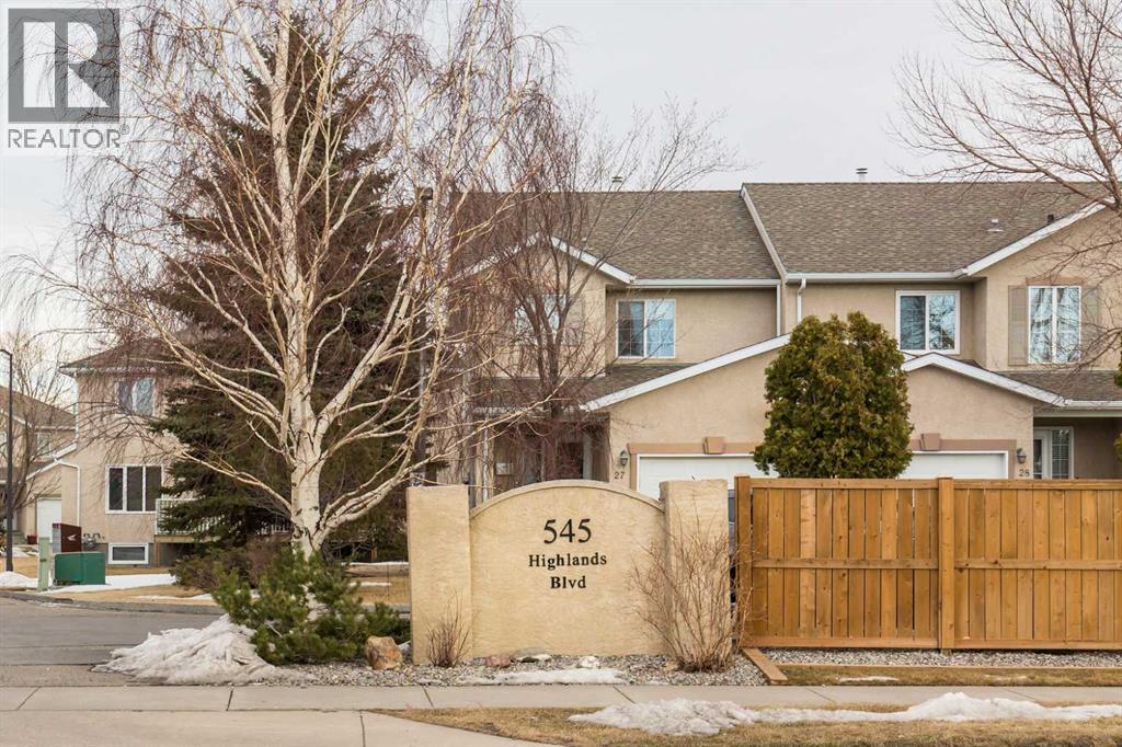 10, 545 Highlands Boulevard W, Lethbridge, Alberta T1J4V2