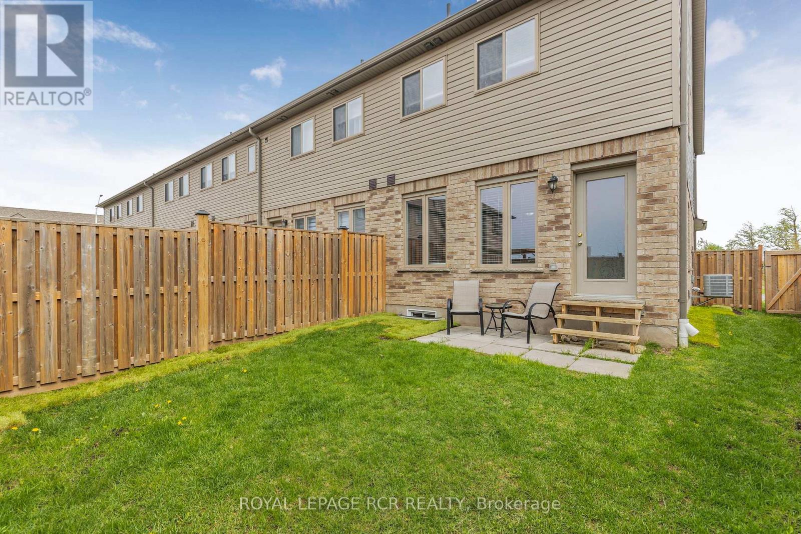 For sale: 75 WINTERTON COURT, Orangeville, Ontario L9W5H8