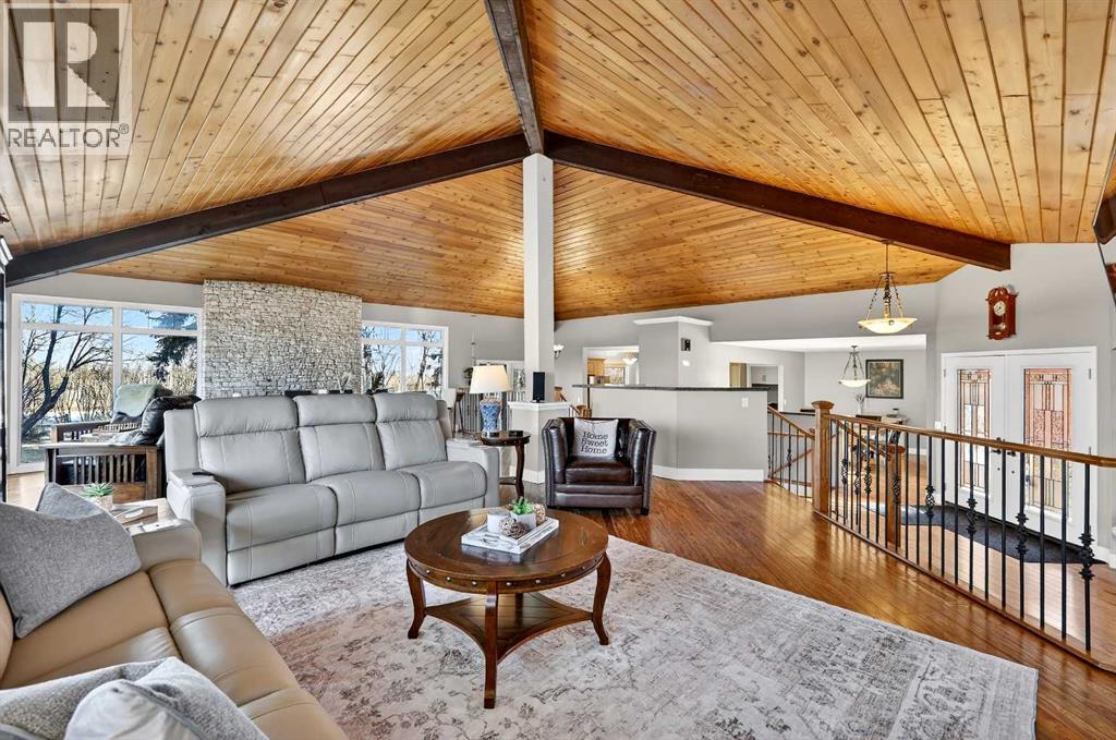 House for Sale in 80042 210 Avenue W|Rural Foothills County, Alberta T1S2X9 2