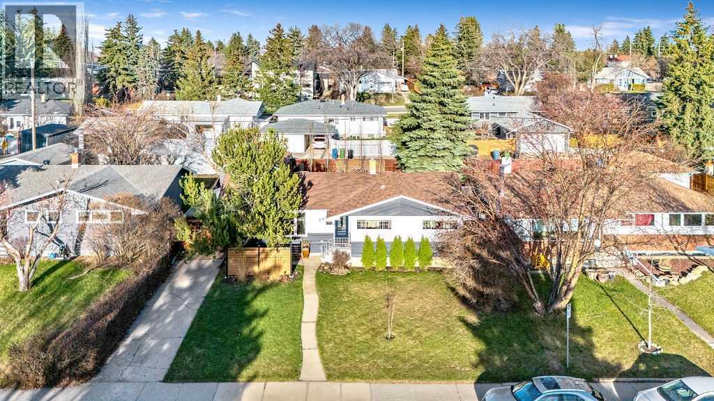 House for Sale in 2008 Georgia Street SW|Calgary, Alberta T3E4H2 3