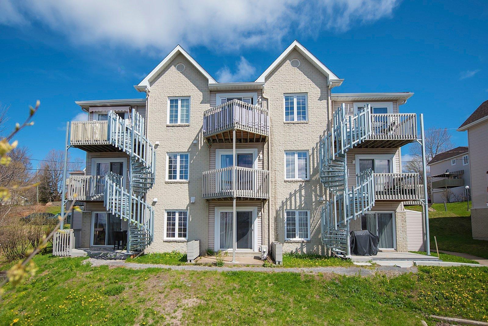 32 Imp. du Cap, #303, Québec (La Haute-Saint-Charles), Quebec G2B5H2