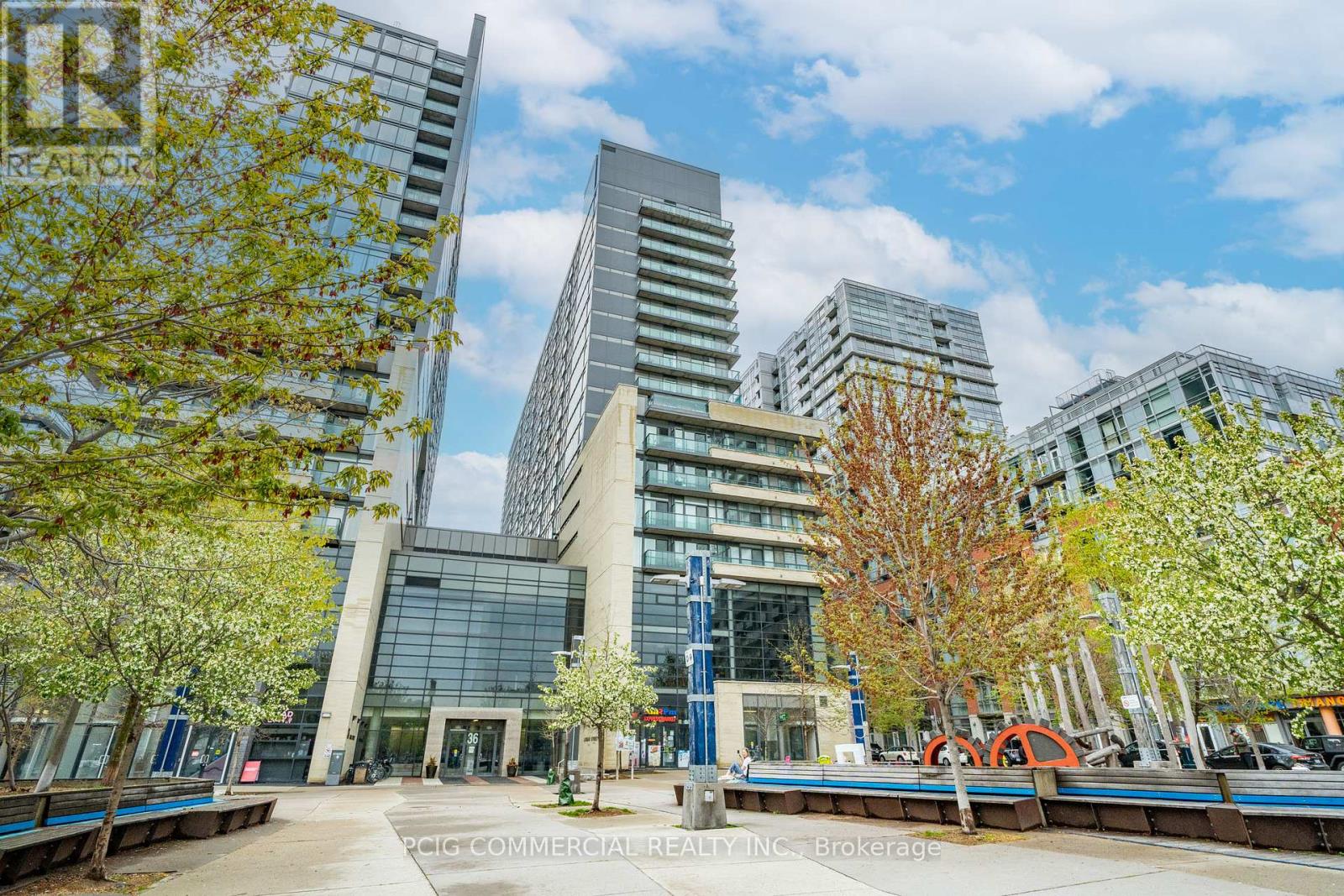 803W - 36 LISGAR STREET, Toronto (Little Portugal), Ontario M6J0C7