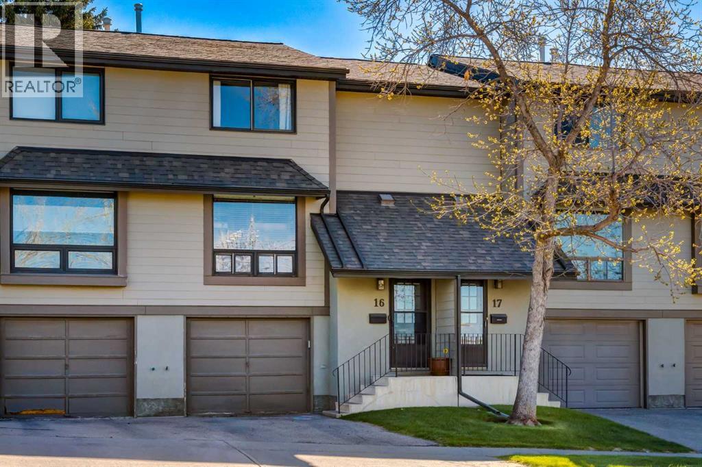 Row / Townhouse for Sale in 16, 5019 46 Avenue SW|Calgary, Alberta T3E6R1