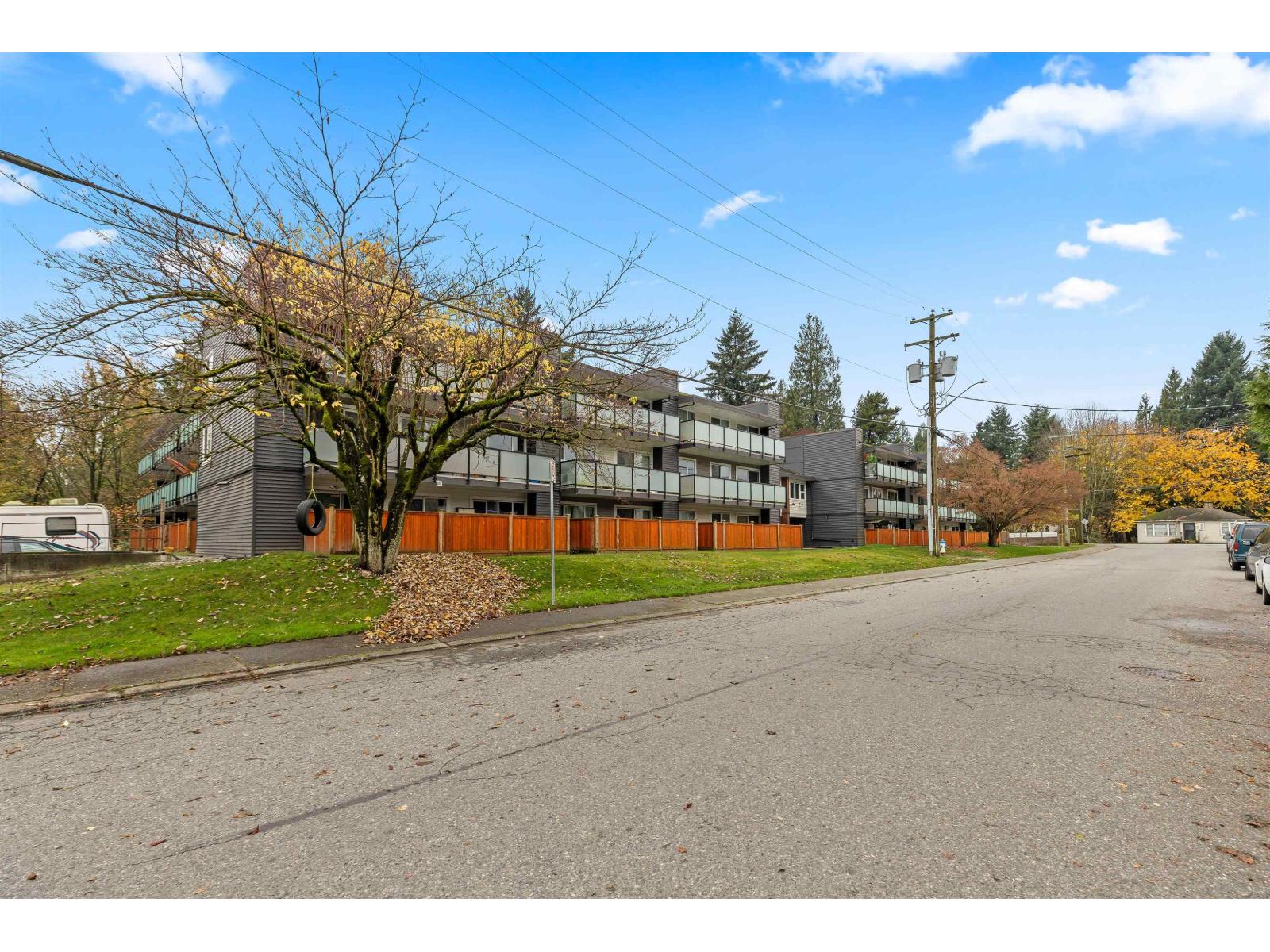 317 33400 BOURQUIN PLACE, Abbotsford, British Columbia V2S5G3