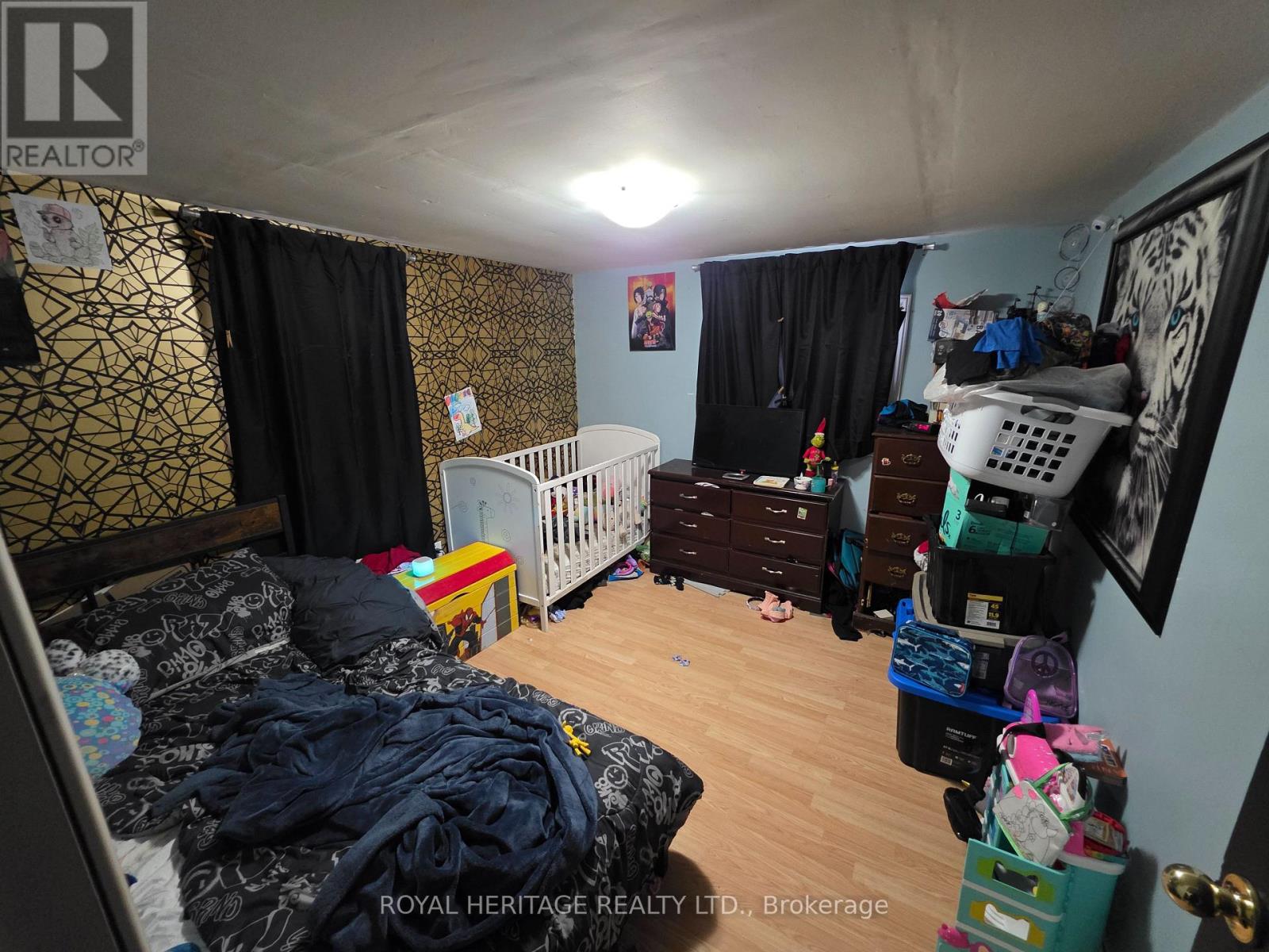 property-image
