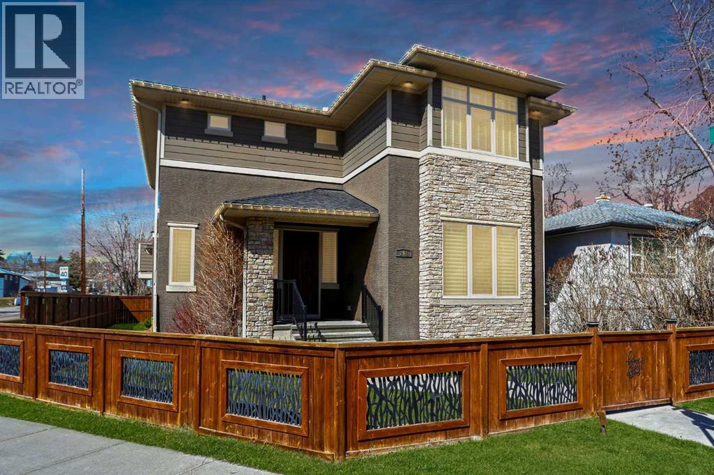 House for Sale in 201 12 Street NE|Calgary, Alberta T2E4P7