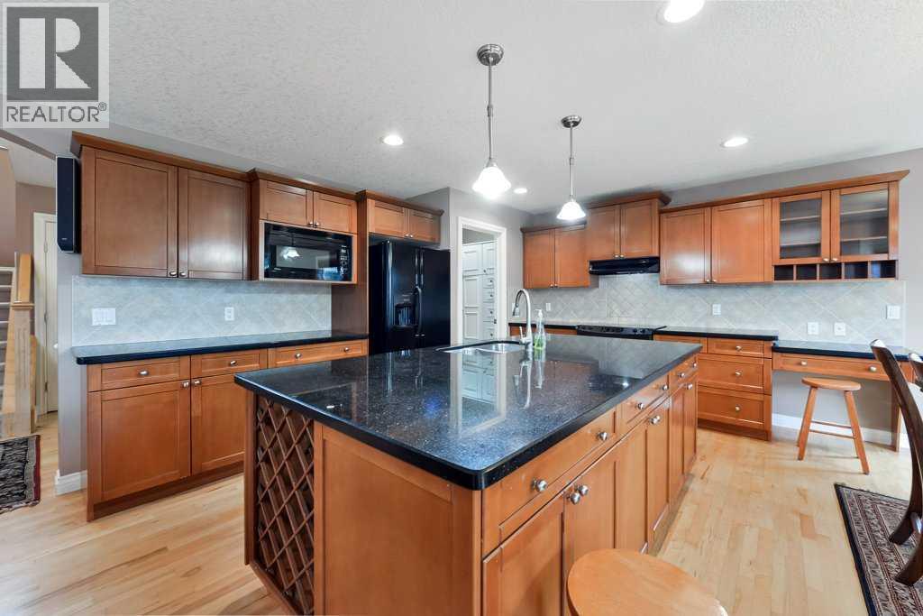 House for Sale in 6 Royal Birkdale Court NW|Calgary, Alberta T3G5R5 4