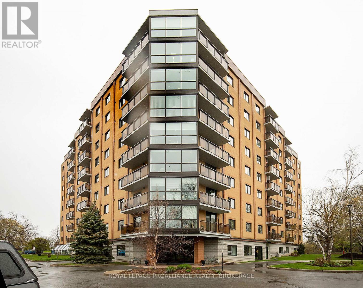 305 - 120 BARRETT COURT, Kingston (Kingston East (Incl Barret Crt)), Ontario K7L5H6