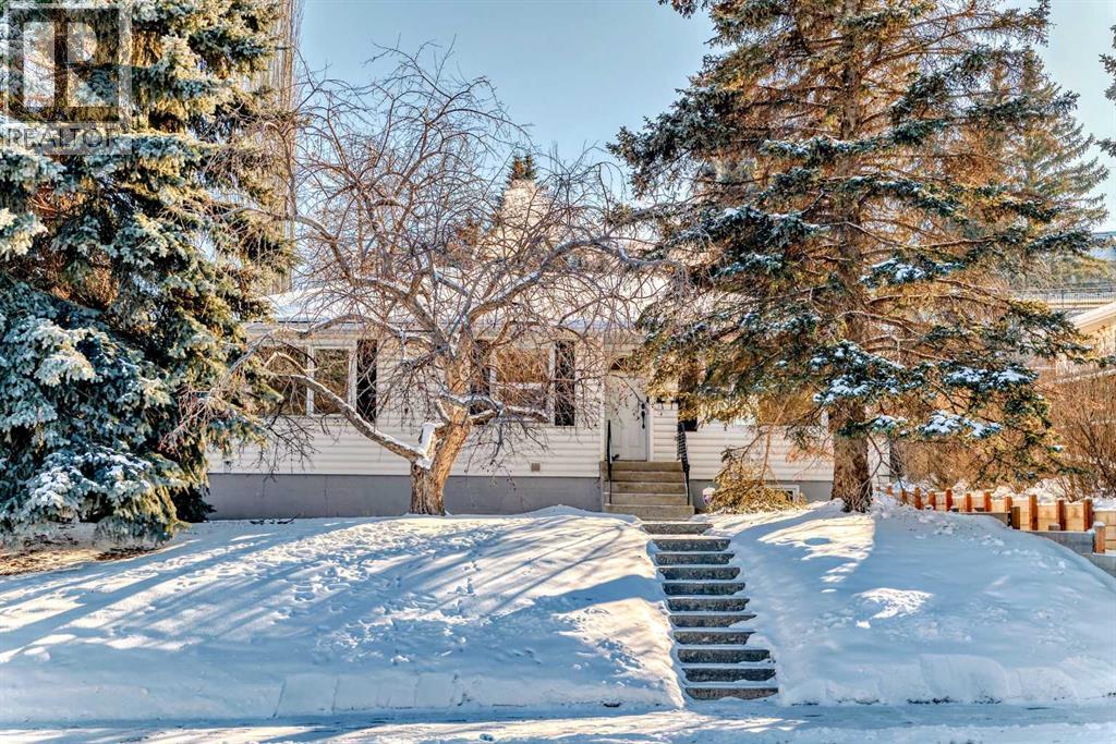 House for Sale in 319 45 Avenue SW|Calgary, Alberta T2S1B3