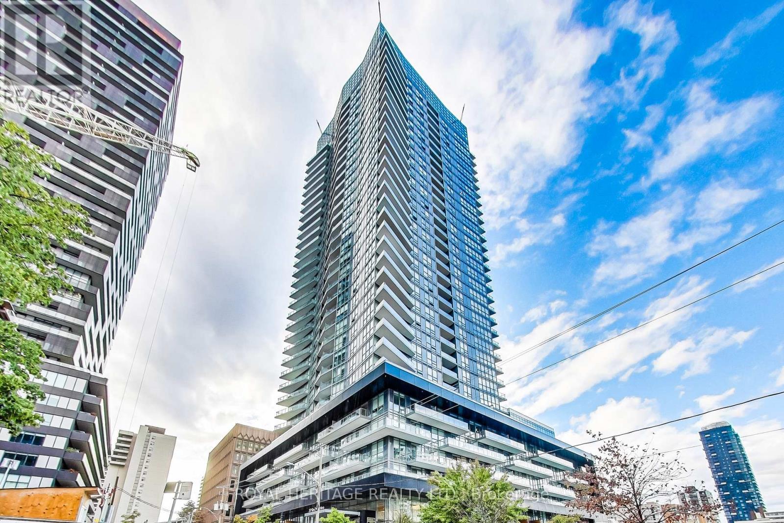 Hampton ② 要コメント For rent: 403 - 30 ROEHAMPTON AVENUE, Toronto (Mount Pleasant West