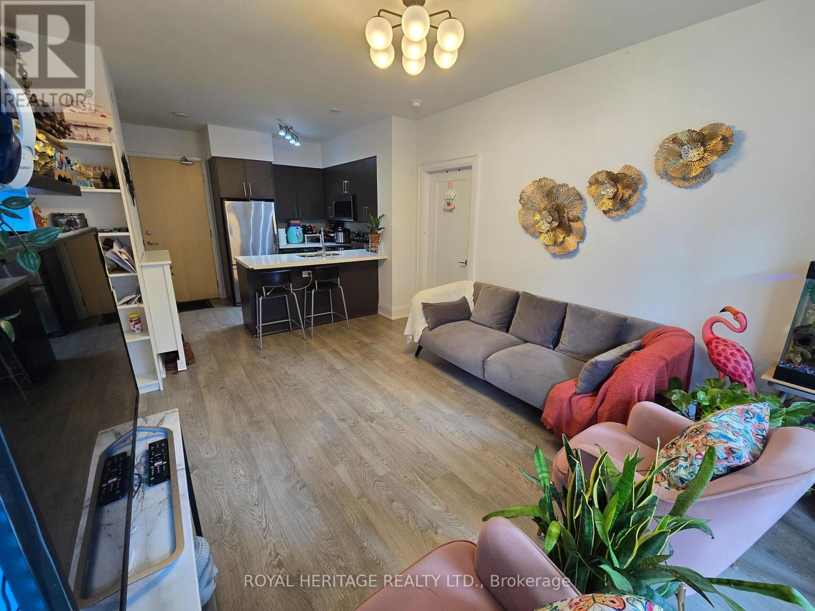For rent: 403 - 30 ROEHAMPTON AVENUE, Toronto (Mount Pleasant West