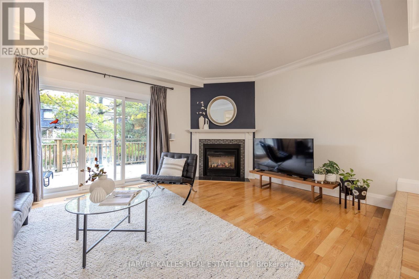 Row / Townhouse for Sale in 50 - 1060 WALDEN CIRCLE|Mississauga (Clarkson), Ontario L5J4J9 4