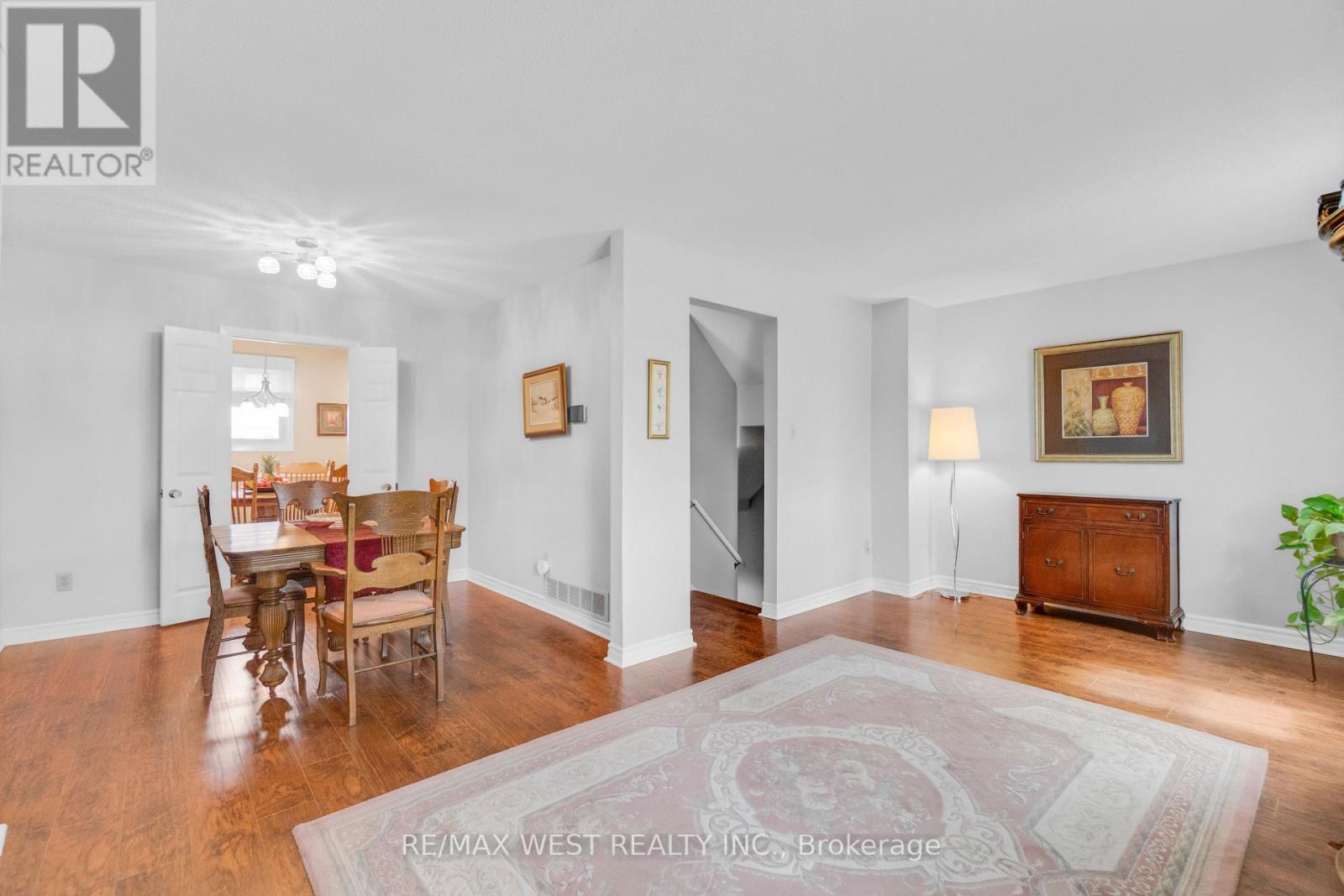 Row / Townhouse for Sale in 24 - 7340 COPENHAGEN ROAD|Mississauga (Meadowvale), Ontario L5N2S5 5