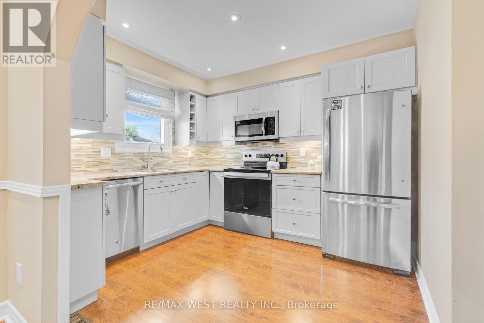 Row / Townhouse for Sale in 24 - 7340 COPENHAGEN ROAD|Mississauga (Meadowvale), Ontario L5N2S5 2