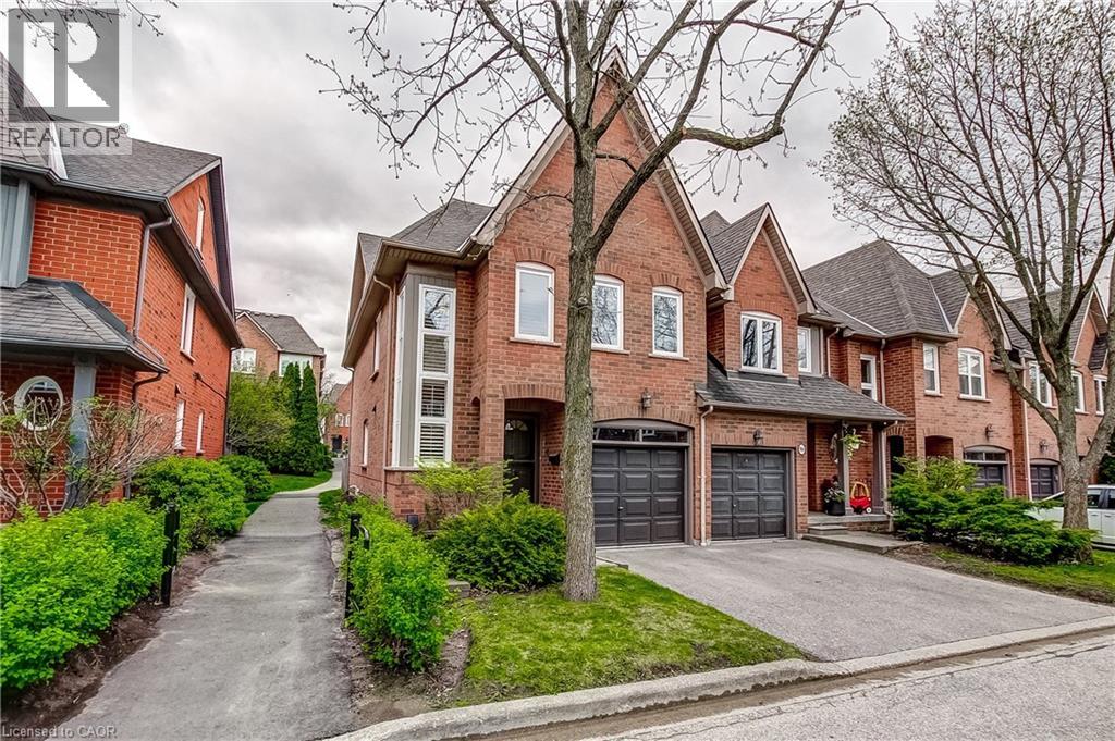Row / Townhouse for Sale in 1084 W QUEEN Street W Unit# 8B|Mississauga, Ontario L5H4K4 2