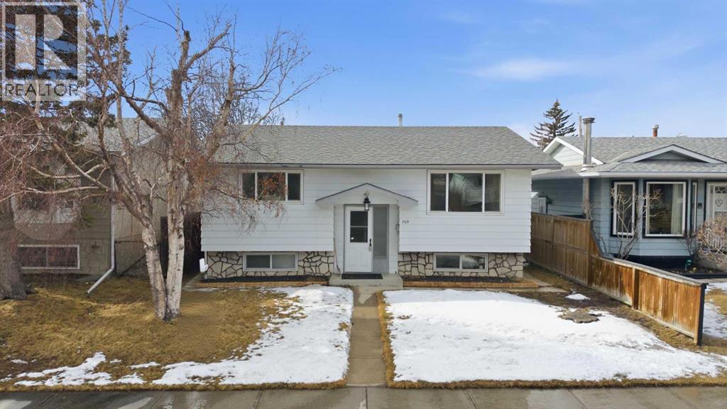 House for Sale in 263 Doverview Crescent SE|Calgary, Alberta T2B1Y7
