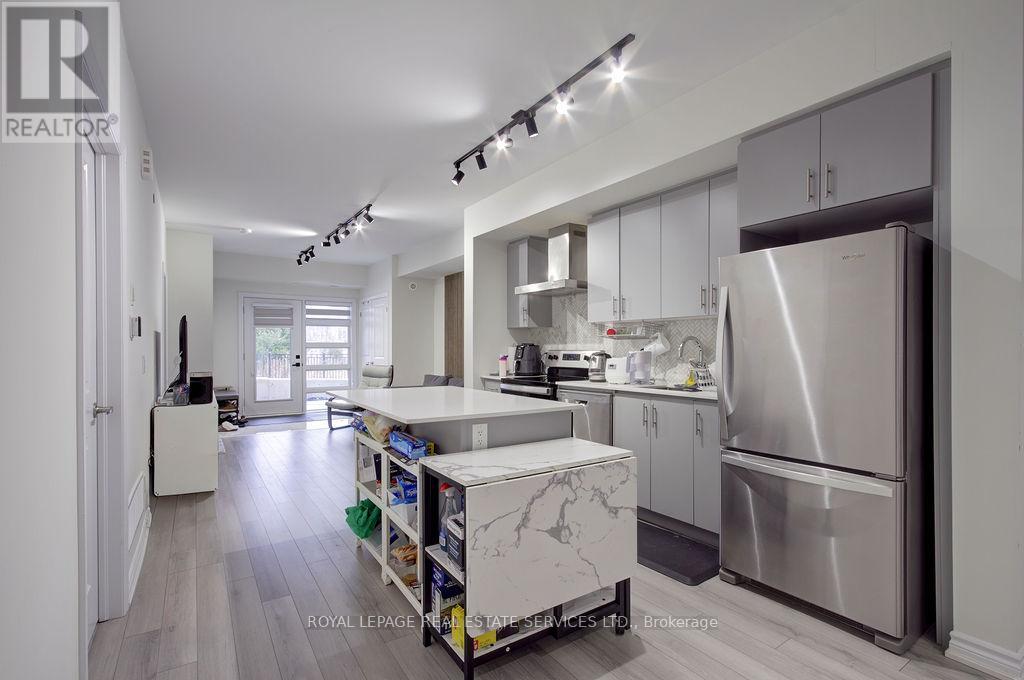 Row / Townhouse for Sale in 123 - 349 WHEAT BOOM DRIVE E|Oakville (JM Joshua Meadows), Ontario L6H7X5 5