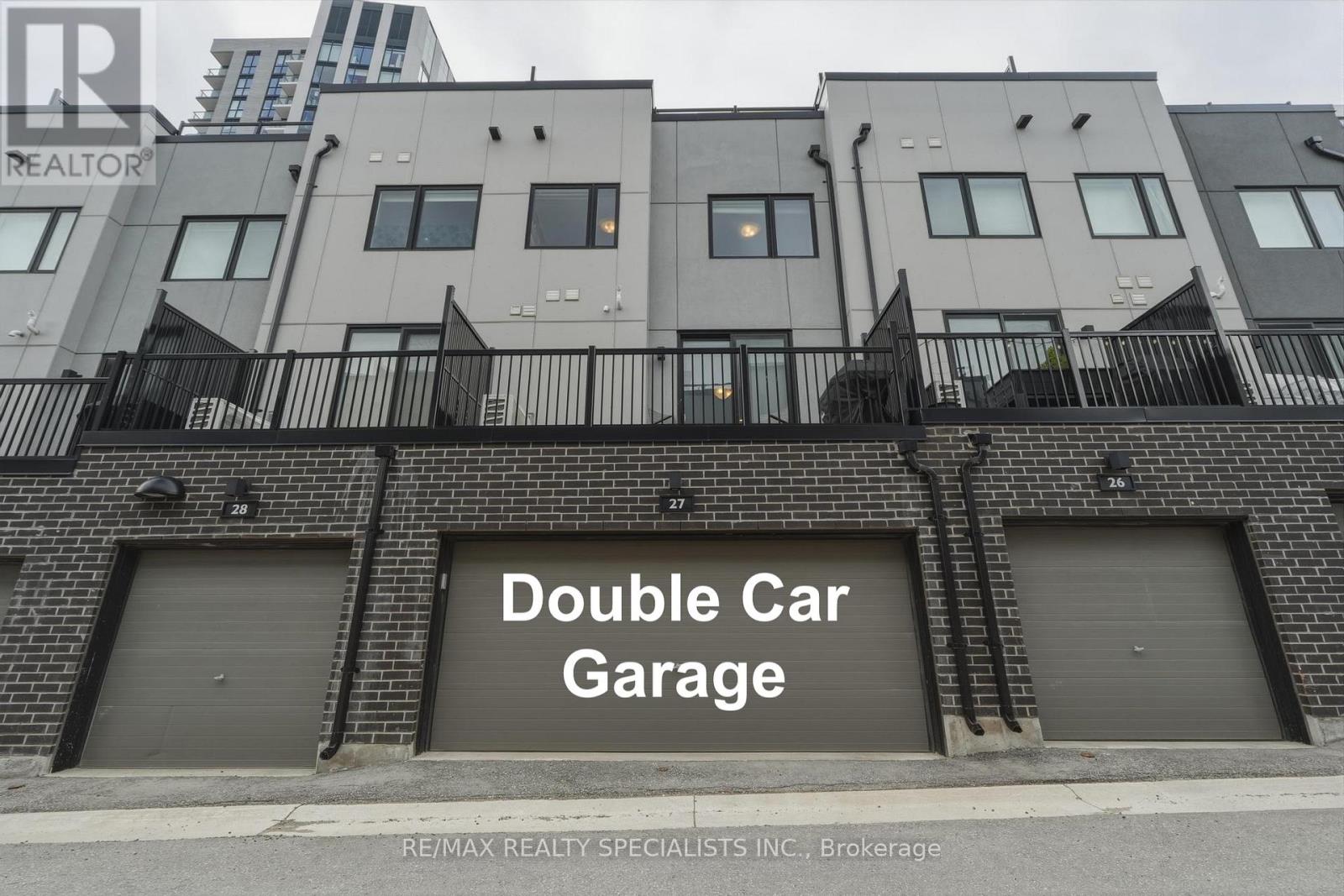 Row / Townhouse for Sale in 27 - 348 WHEAT BOOM DRIVE|Oakville (JM Joshua Meadows), Ontario L6H3V6