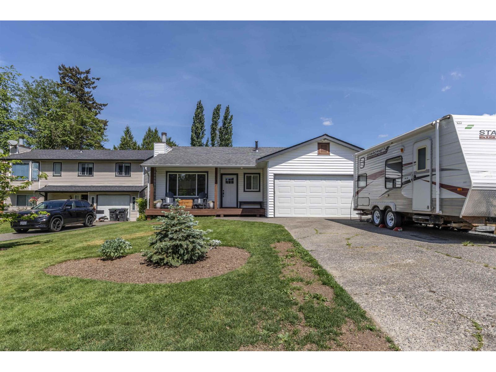 For sale: 9537 214A STREET, Langley, British Columbia V1M1T4