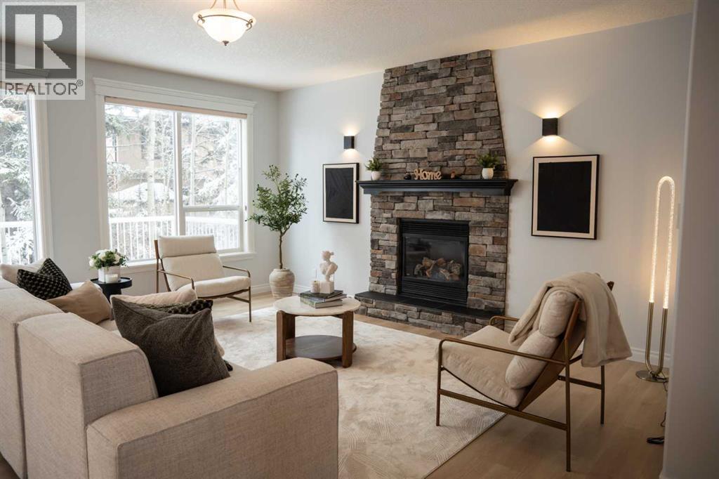 House for Sale in 3 Strathridge Bay SW|Calgary, Alberta T3H4S1