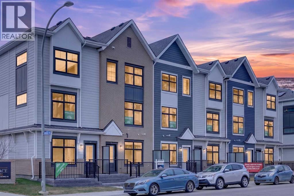 Row / Townhouse for Sale in 153 Mahogany Gardens SE|Calgary, Alberta T3M3Y2