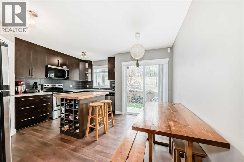 Row / Townhouse for Sale in 49 Aspen Hills Drive SW|Calgary, Alberta T3H0P8 5