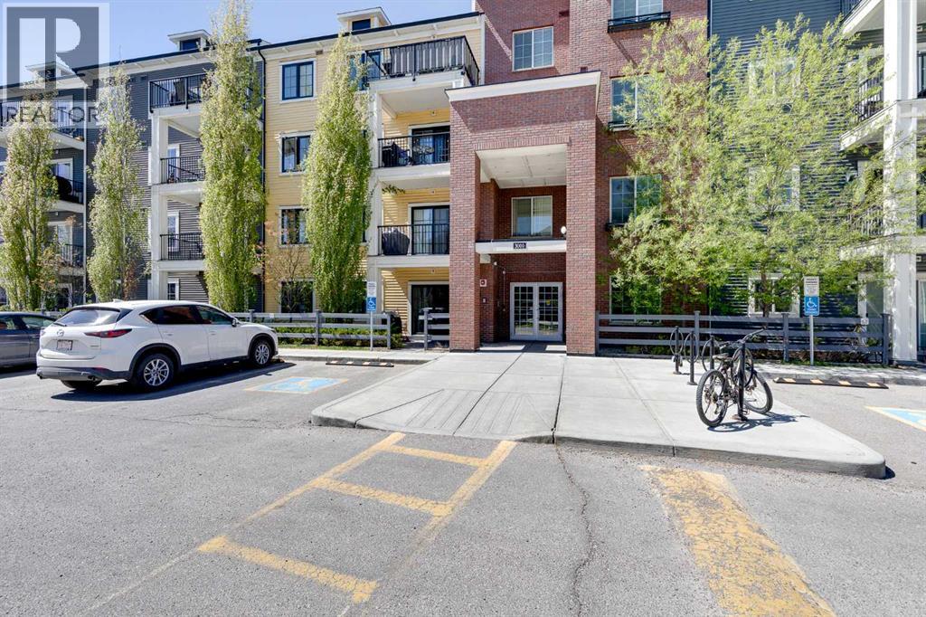 Apartment for Sale in 3211, 99 Copperstone Park SE|Calgary, Alberta T2Z5C9