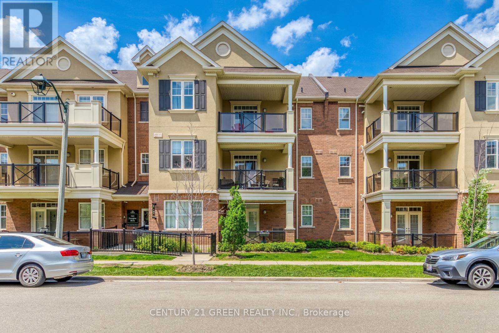 Row / Townhouse for Sale in 202 - 263 GEORGIAN DRIVE|Oakville (RO River Oaks), Ontario L6H0L2