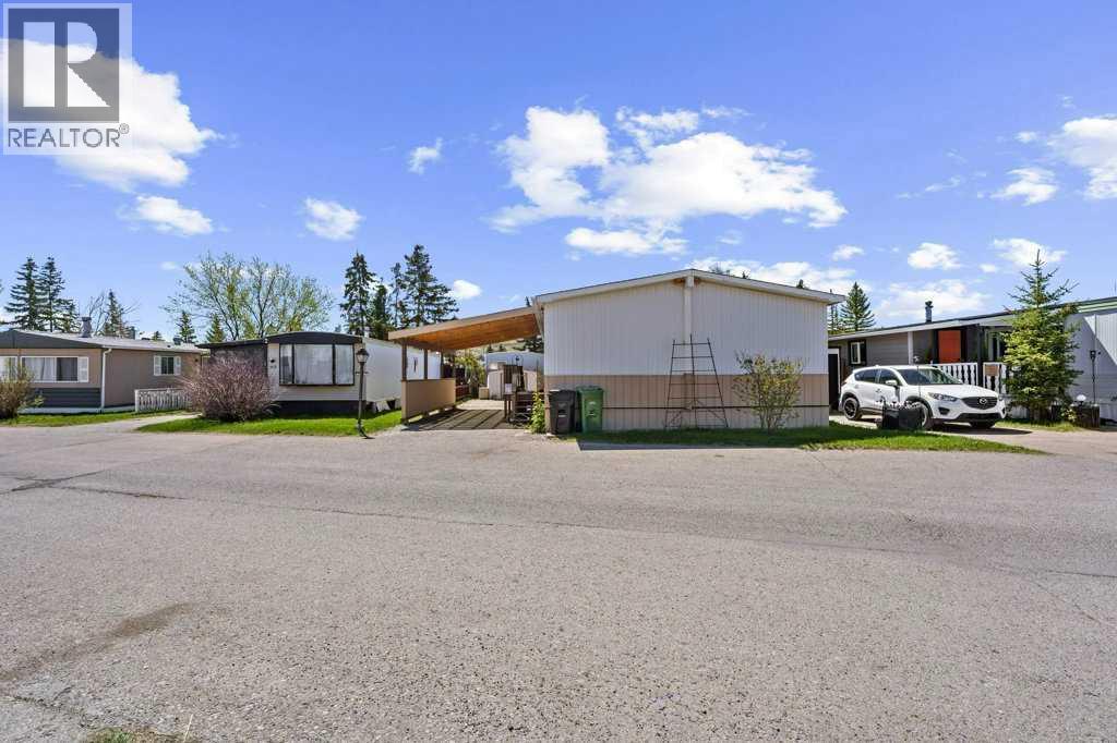 Mobile Home for Sale in 169, 3223 83 Street NW|Calgary, Alberta T3B5N2 3