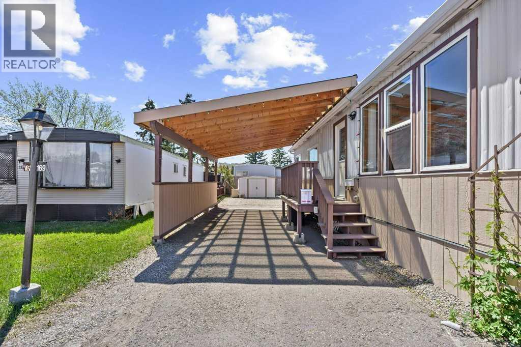 Mobile Home for Sale in 169, 3223 83 Street NW|Calgary, Alberta T3B5N2 4