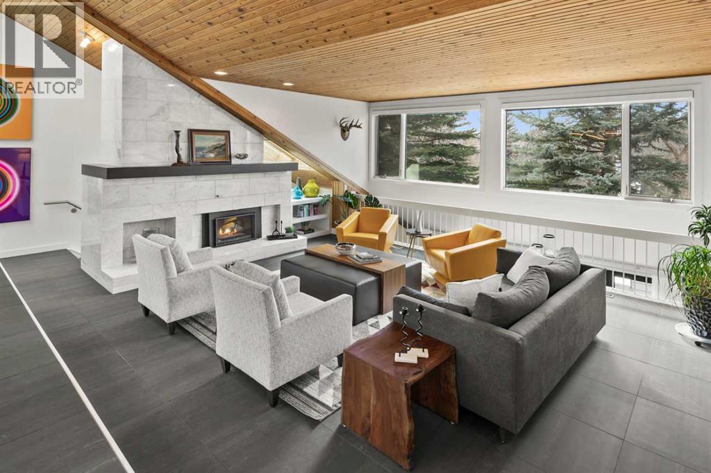 Row / Townhouse for Sale in 10, 2200 Varsity Estates Drive NW|Calgary, Alberta T3B4Z8 2