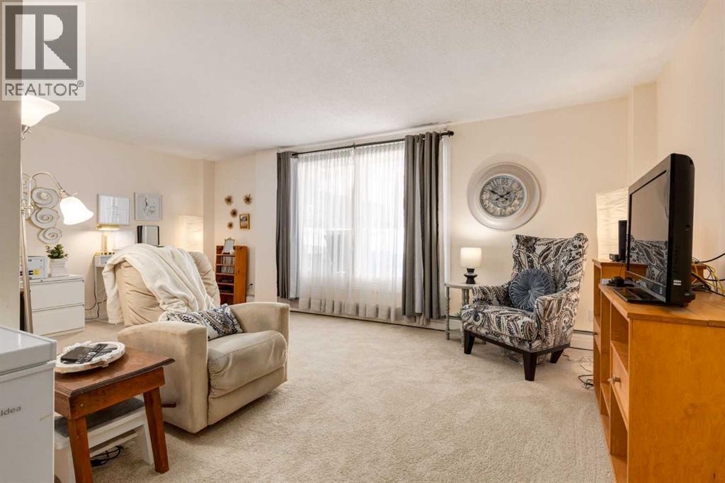 Apartment for Sale in 120, 315 Heritage Drive SE|Calgary, Alberta T2H1N2 5